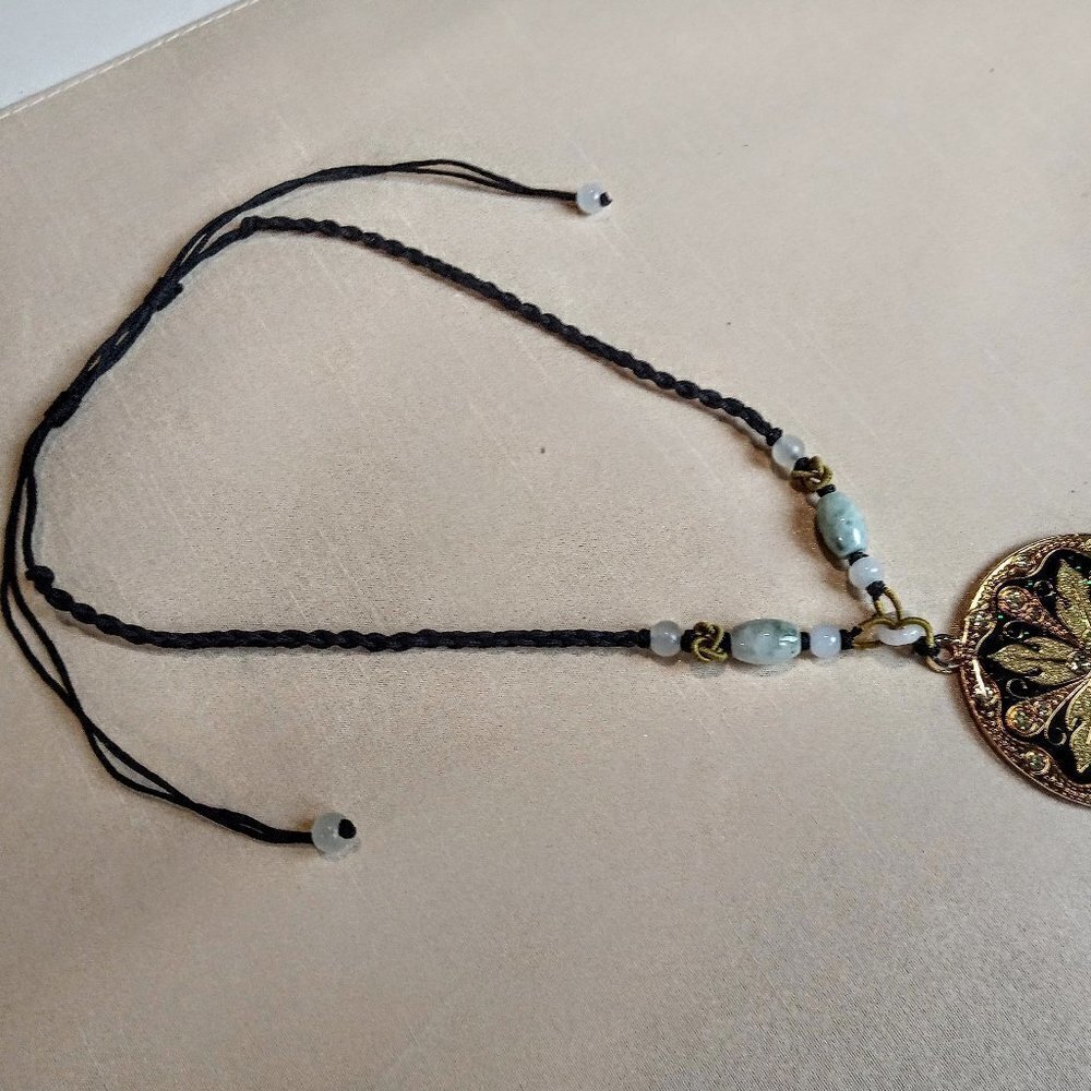 Chinese Glass Starburst Pendant Green Jade Beads Braided Silk Cord - Picture 3 of 6